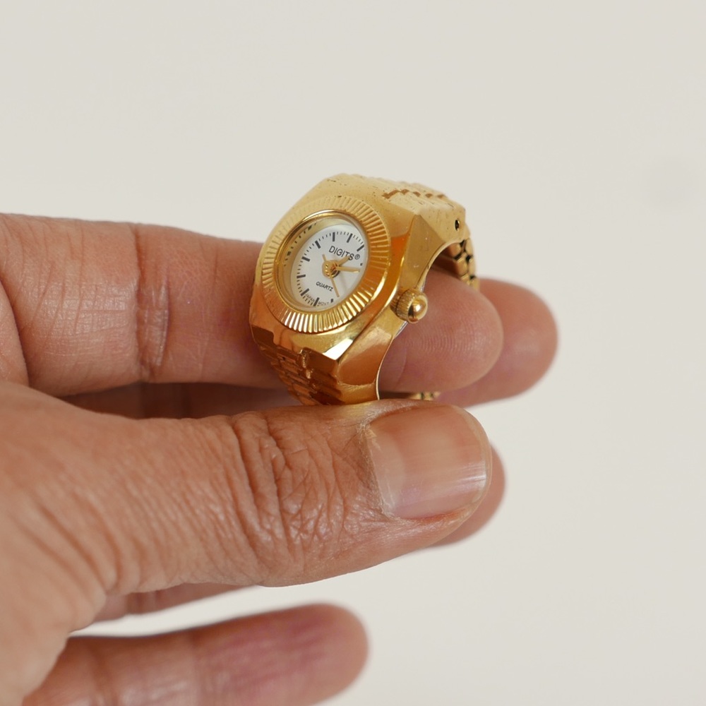 (SOLD) Vintage DIGITS Gold Plated Ring Watch - Picture 2 of 6